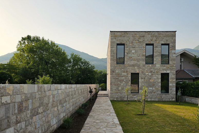 Kuća na reci Trebišnjici u Trebinju; Foto: Miloš Milivojević